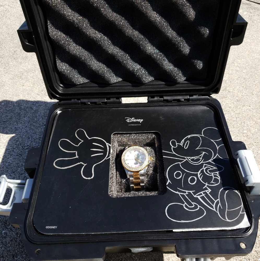 Limited edition invictia disney watch